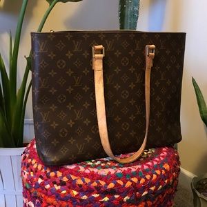 Louis Vuitton Luco 4886 Brown Tote Bag